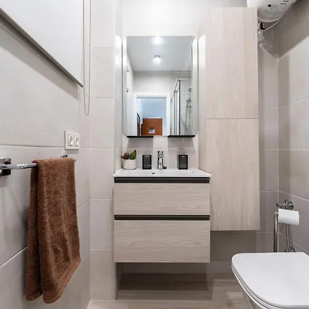 Malagasuite Elcano 푸엔히롤라